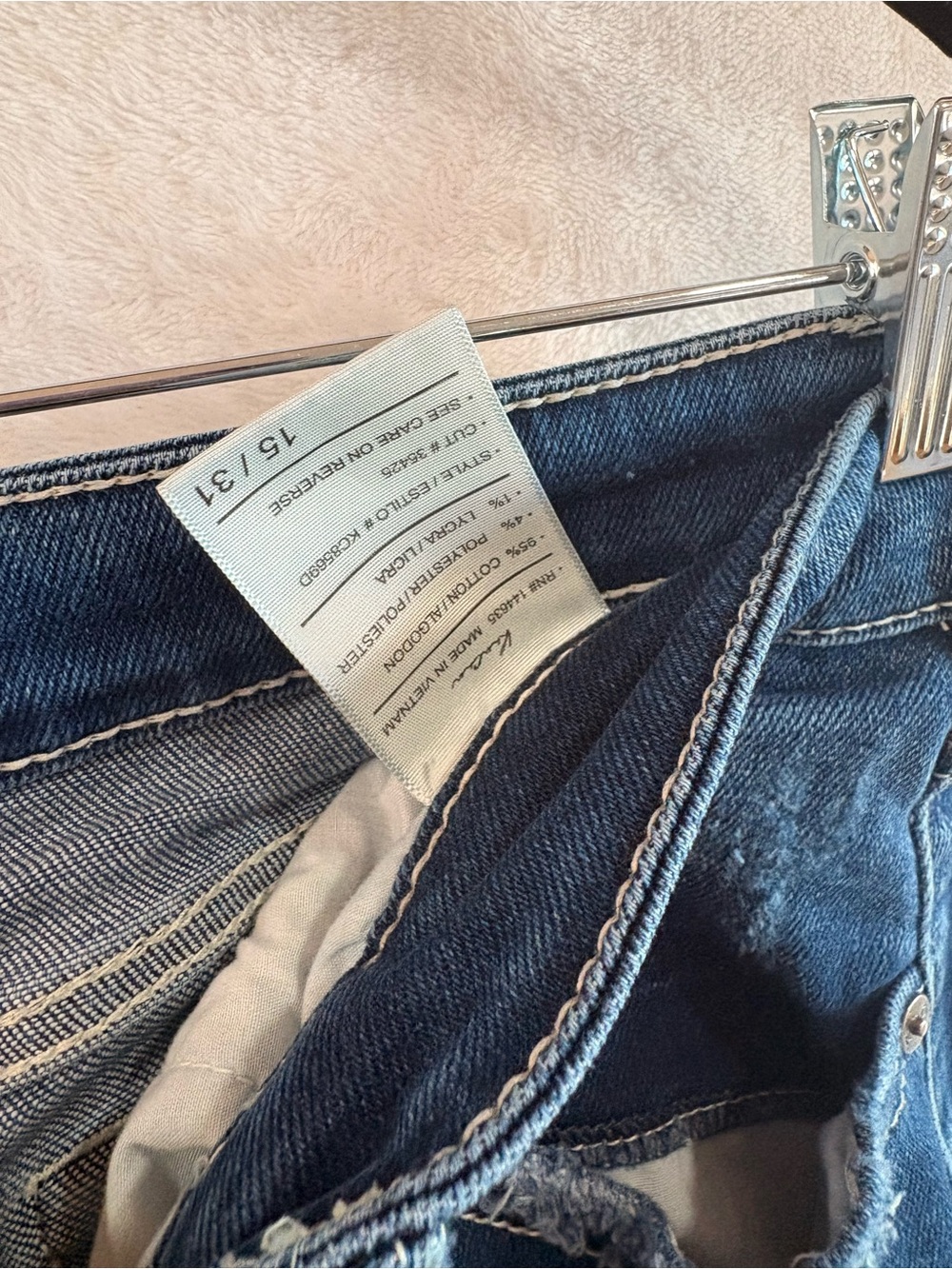 💙 KanCan Distressed Skinny Jeans – Women’s Size 15/31 – Medium Wash Denim - Picture 3 of 8